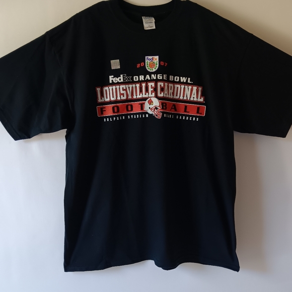 Louisville Cardinal Football men's black short sleeve graphic t-shirt size 2XL - Picture 2 of 8